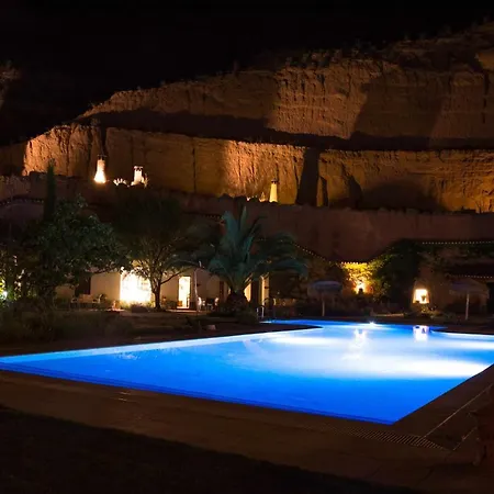 Hábitat Troglodita Almagruz * Purullena